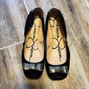 Jessica Simpson Black Flats with Bow Accents